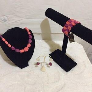 Issa Global and Vine Jewelry bundle/ Buy one get1